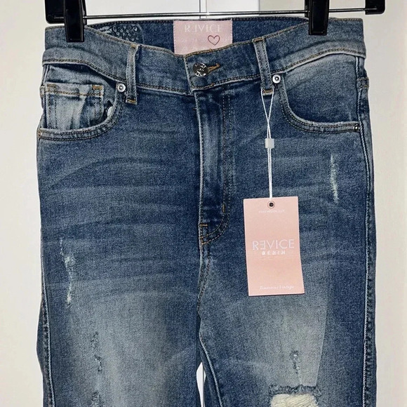 NWT revice cropped high rise distressed jeans size 26 - Picture 2 of 7